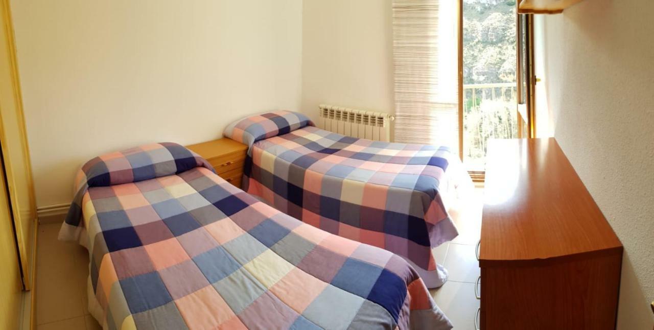 Casa Rural Casco Antiguo Nuévalos エクステリア 写真